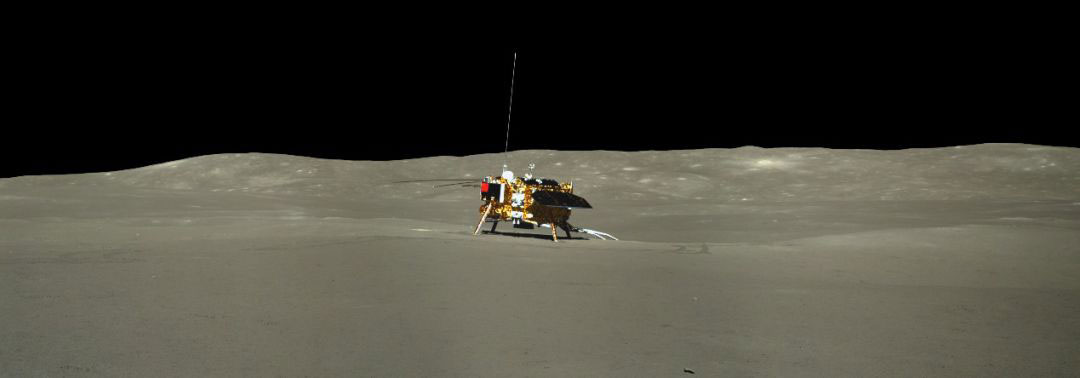 The lander seen by Yutu 2