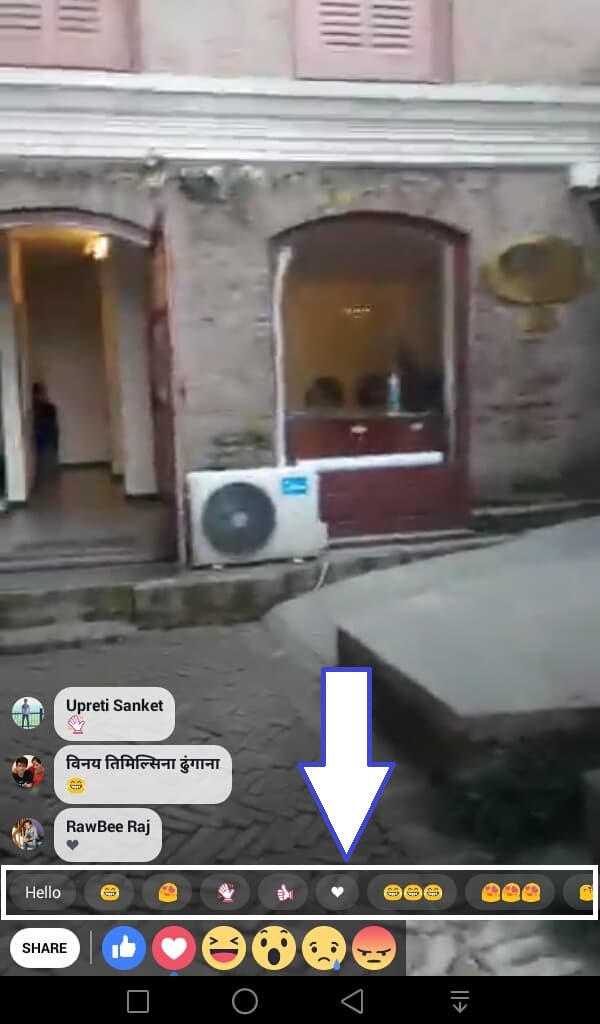 Quick Comment buttons in Facebook Live Stream